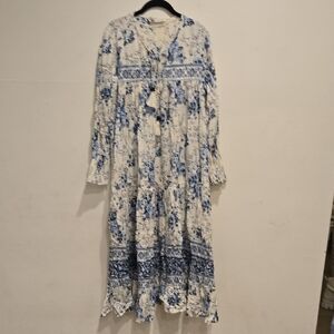Zara Blue and White Long Sleeve Dress